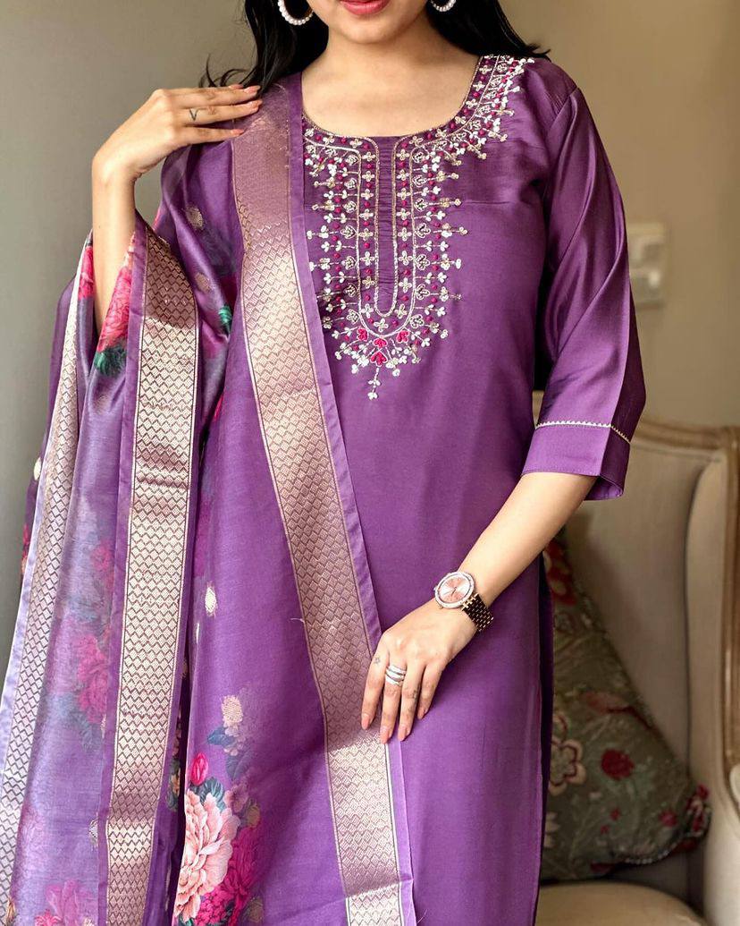 Elegant Purple Embroidered Chanderi Silk Kurta Set with Floral Jacquard Butti Dupatta – Ethnic Wear for Festive & Wedding Occasions