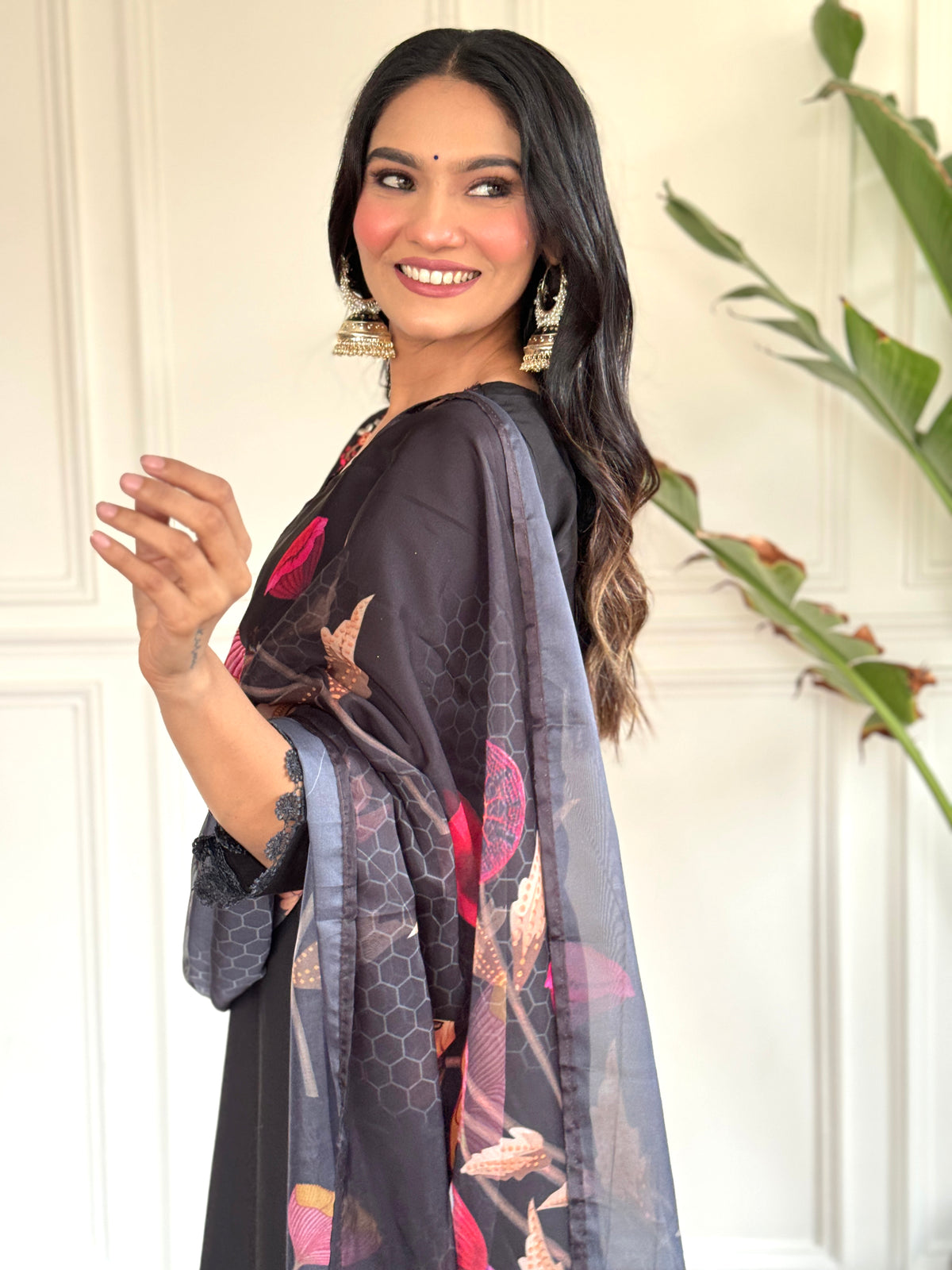 Women’s Black Embroidered Chanderi Silk Kurta Set with Jacquard Butti Dupatta