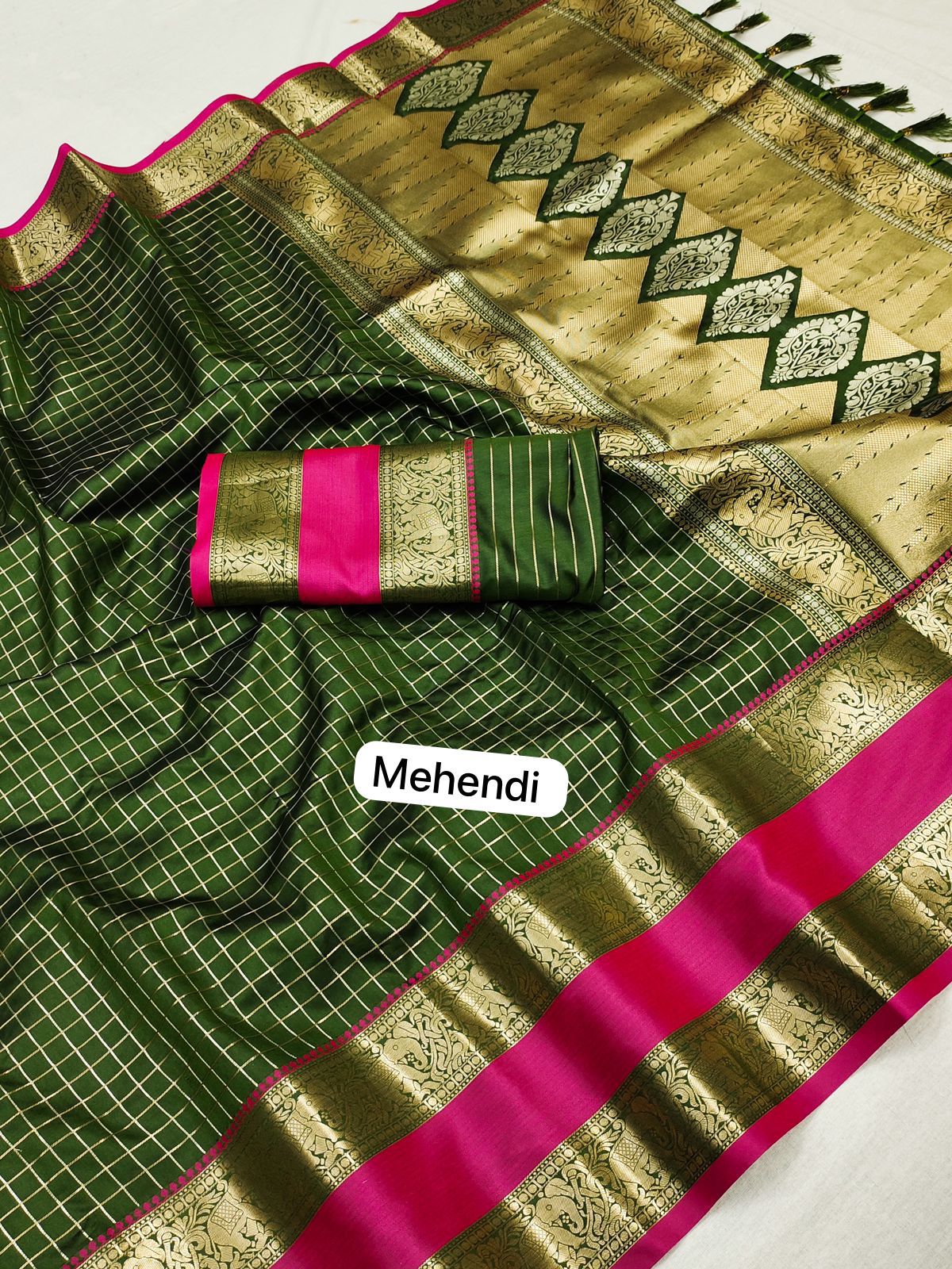 Mehendi Soft Silk Saree with Golden Zari Weaving and Rich Pallu