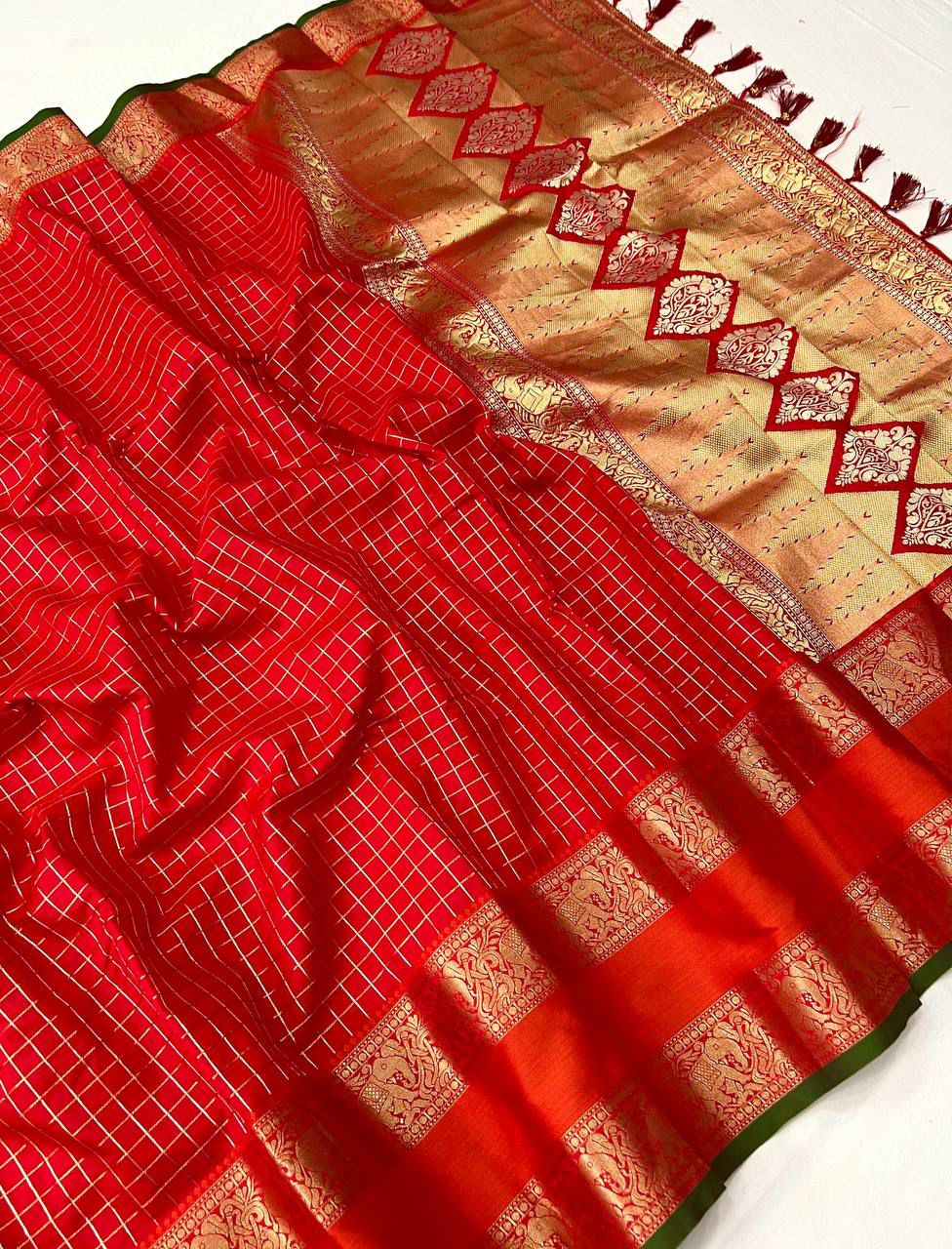 Red SoftBanarasi Silk Saree with Golden Zari and all over Chex Weaving and Rich Pallu saree for women