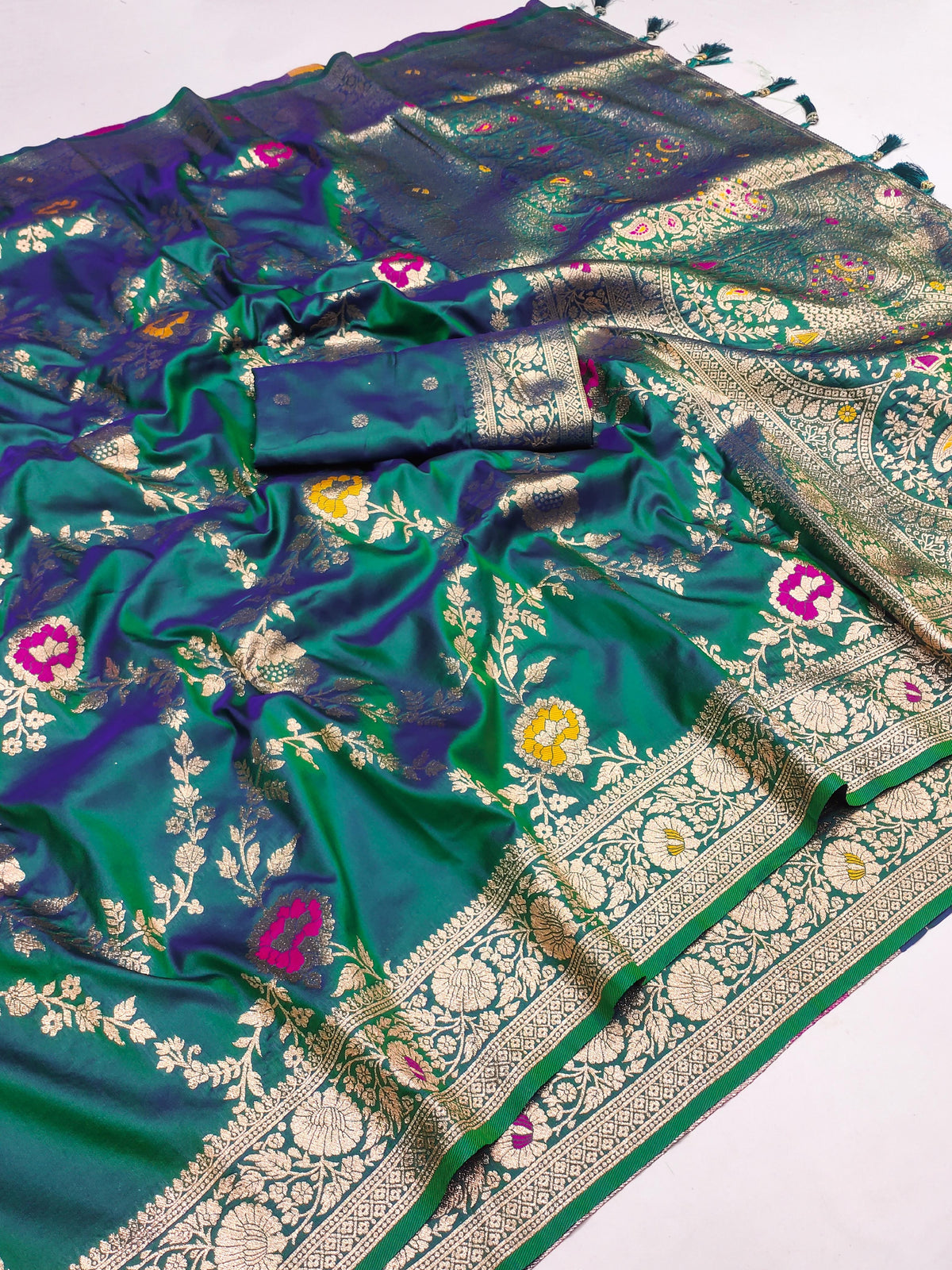 Green and Blue Dual-Tone Banarasi Soft Silk Saree