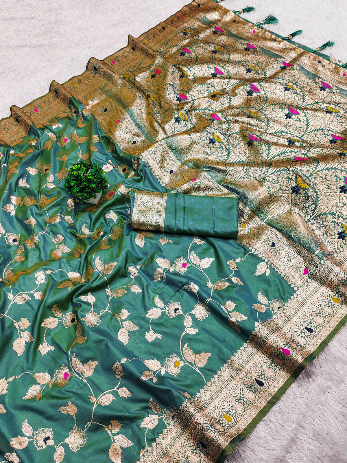 Turkish Firozi Banarasi Silk Saree – A Symbol of Grace and Tradition