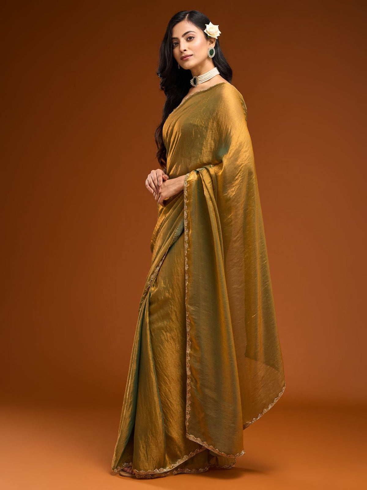 Chiffon Two-Toned Crushed Saree with Beads & Stone Embellishments – Elegant Party & Festive Wear