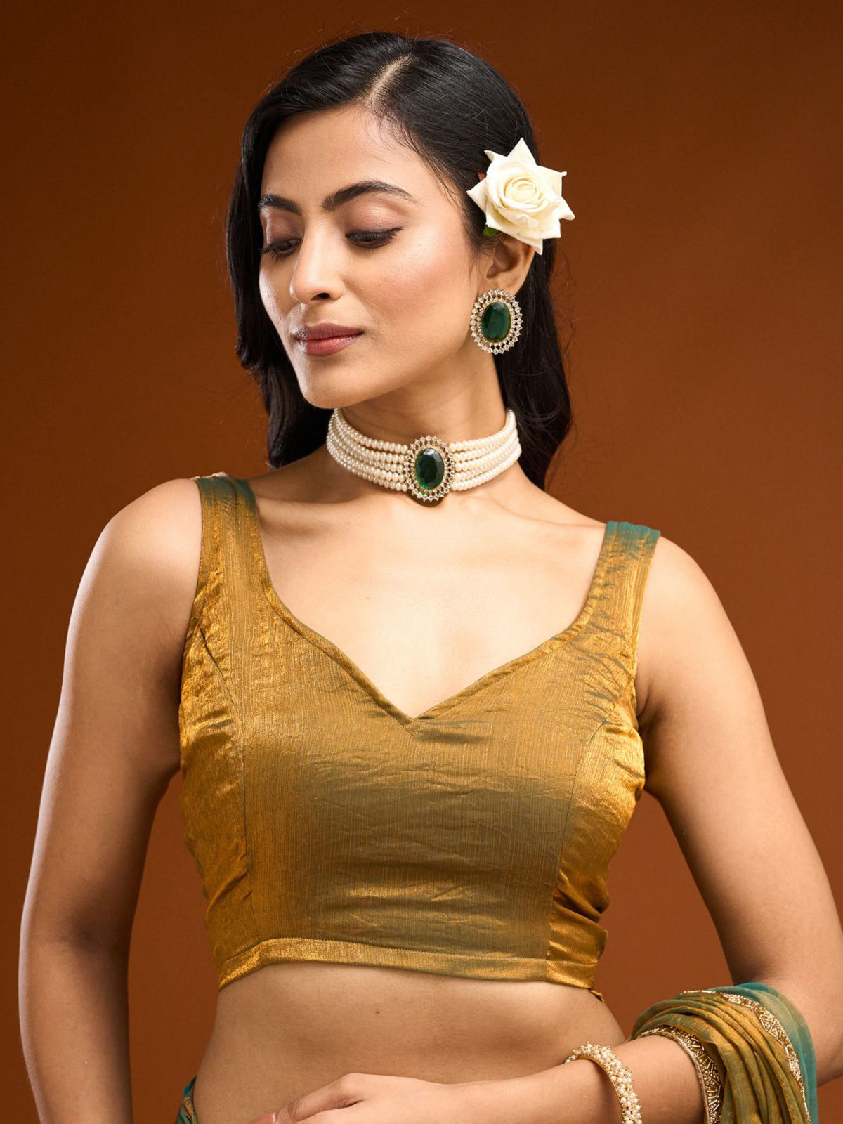 Chiffon Two-Toned Crushed Saree with Beads & Stone Embellishments – Elegant Party & Festive Wear